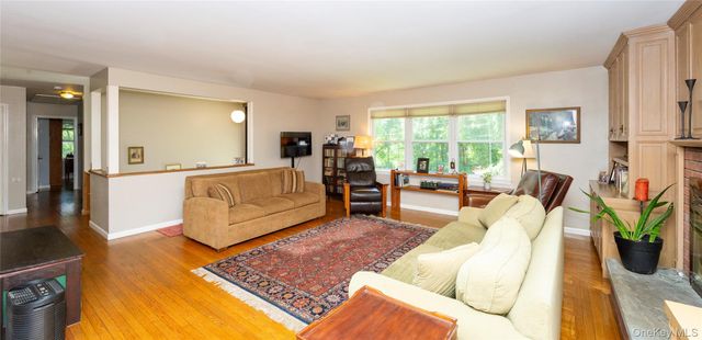 32 Cobb Road, Brewster, NY 10509