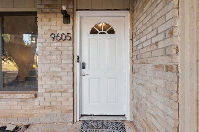 9605 Hefner Village Boulevard, Oklahoma City, OK 73162