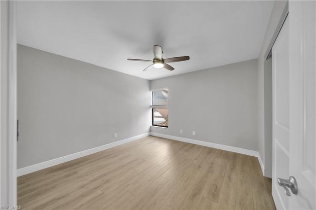 5790 Trailwinds DR 111, Fort Myers, FL 33907