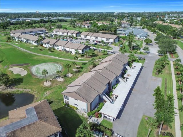 5790 Trailwinds DR 111, Fort Myers, FL 33907