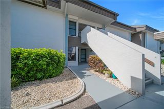 5790 Trailwinds DR 111, Fort Myers, FL 33907