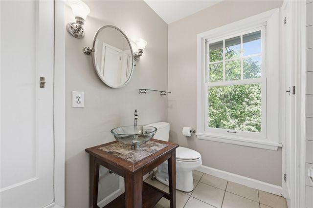 235 Oakview Ave, Edgewood, PA 15218