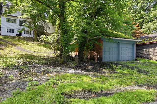 235 Oakview Ave, Edgewood, PA 15218