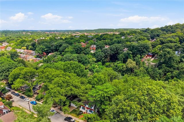 235 Oakview Ave, Edgewood, PA 15218