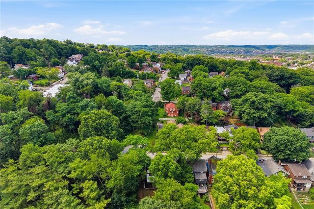 235 Oakview Ave, Edgewood, PA 15218
