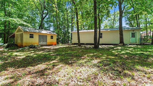 3721 Libertys Run Drive, Sophia, NC 27350
