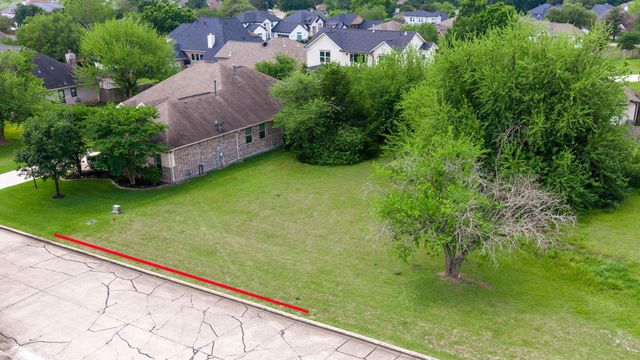 29 Bermuda Circle, Montgomery, TX 77356