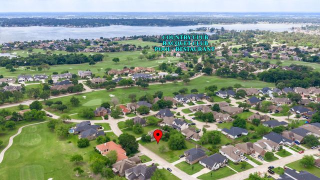 29 Bermuda Circle, Montgomery, TX 77356