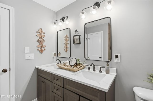 1608 Sugarfield Lane, Knoxville, TN 37932