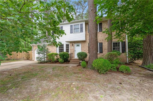 10 Kathy DR, Poquoson, VA 23662