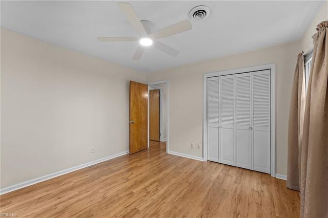 10 Kathy DR, Poquoson, VA 23662