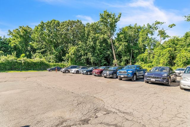 79 Mainline Dr, Westfield, MA 01085