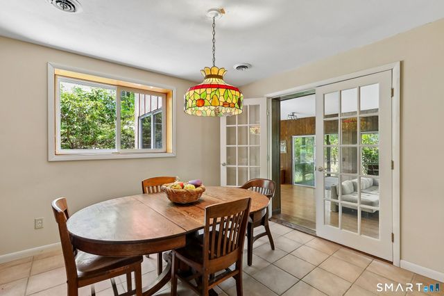 4 Alan Road, Danbury, CT 06810