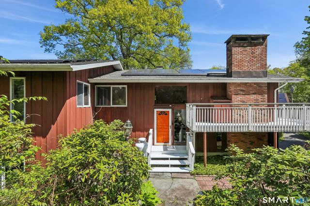 4 Alan Road, Danbury, CT 06810