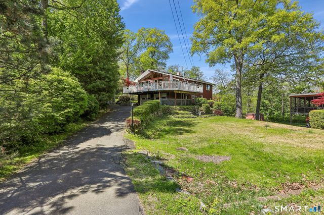 4 Alan Road, Danbury, CT 06810