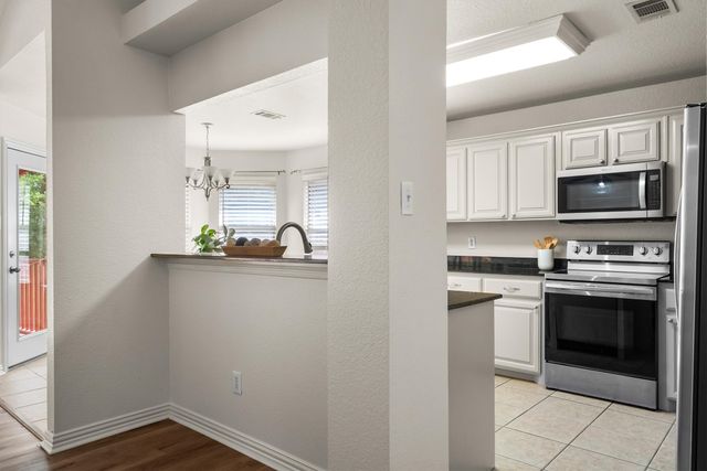 4324 Stone Hollow Way, Fort Worth, TX 76040