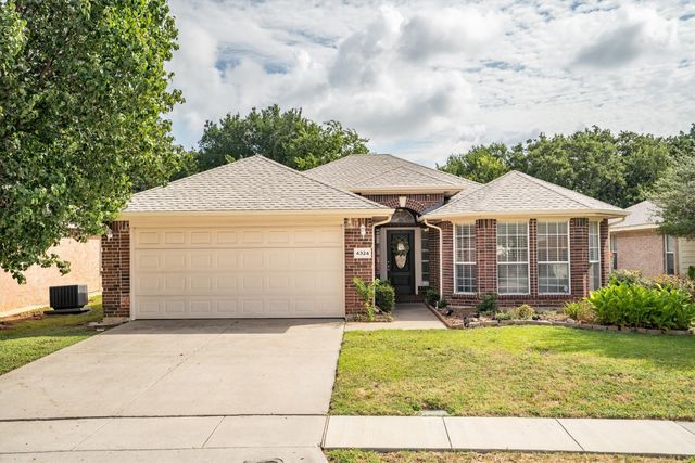 4324 Stone Hollow Way, Fort Worth, TX 76040