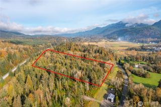 18653 Colony Road, Bow, WA 98232