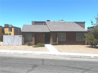 1500 Hialeah Drive A, Las Vegas, NV 89119