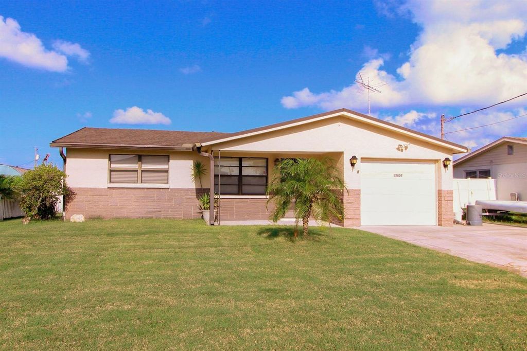 13807 PLUMOSA AVENUE, Hudson, FL 34667