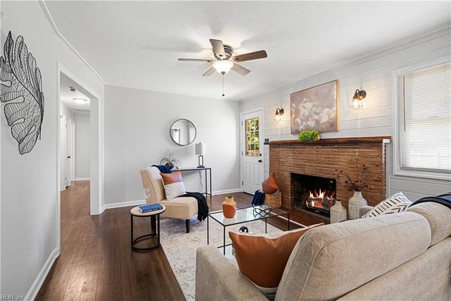 207 McCosh DR, Chesapeake, VA 23320