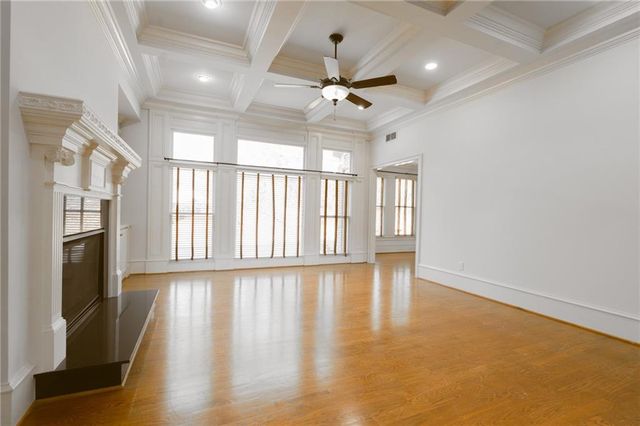 5127 Bentwater Lane SW, Lilburn, GA 30047