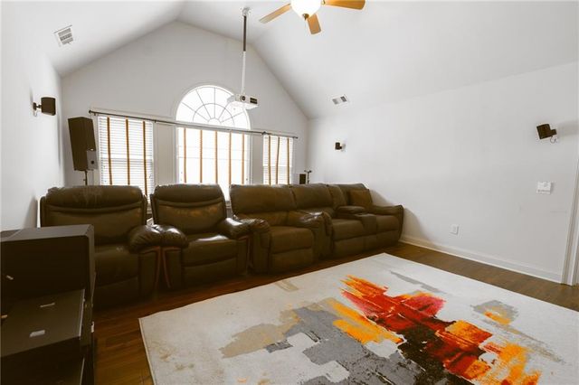 5127 Bentwater Lane SW, Lilburn, GA 30047