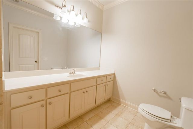 5127 Bentwater Lane SW, Lilburn, GA 30047