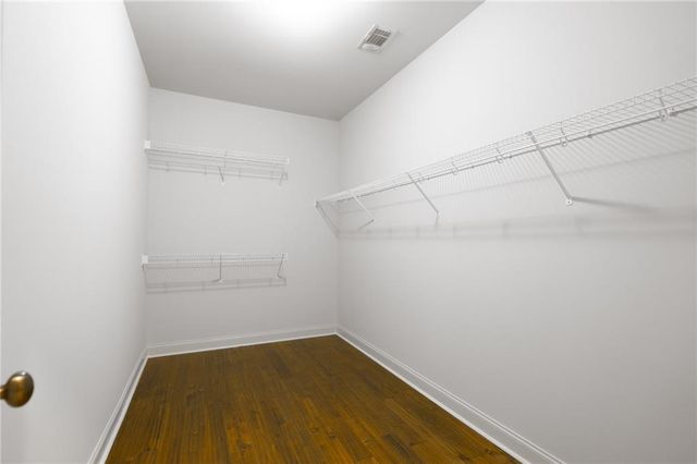 5127 Bentwater Lane SW, Lilburn, GA 30047