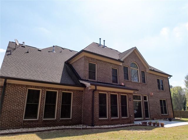 5127 Bentwater Lane SW, Lilburn, GA 30047