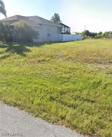 1516 NW 17th TER, Cape Coral, FL 33993