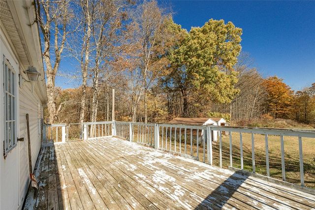 198 W Drive Rd, Plain Grove Twp, PA 16156