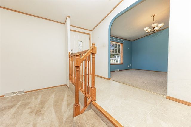 198 W Drive Rd, Plain Grove Twp, PA 16156