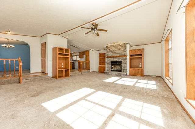 198 W Drive Rd, Plain Grove Twp, PA 16156