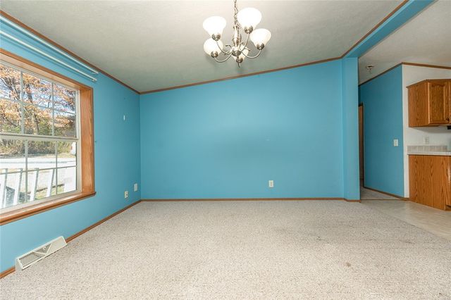 198 W Drive Rd, Plain Grove Twp, PA 16156