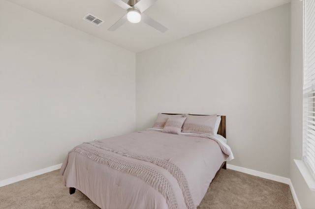 655 Southern Hills Drive, Red Oak, TX 75154