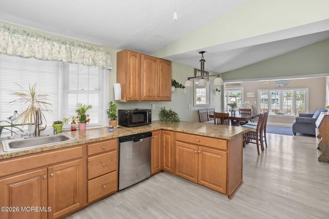 24 W Mohawk Drive, Little Egg Harbor, NJ 08087