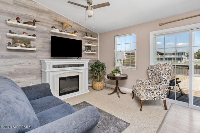 24 W Mohawk Drive, Little Egg Harbor, NJ 08087