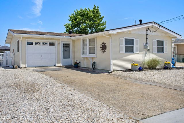 24 W Mohawk Drive, Little Egg Harbor, NJ 08087