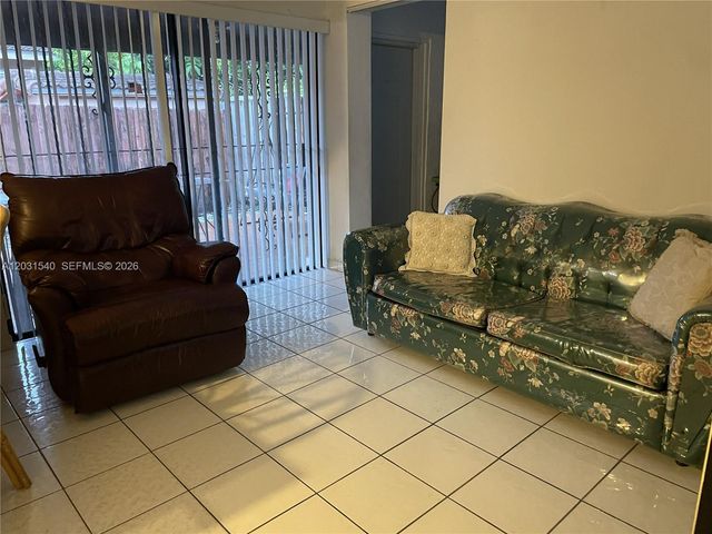 13253 SW 28th St, Miami, FL 33175
