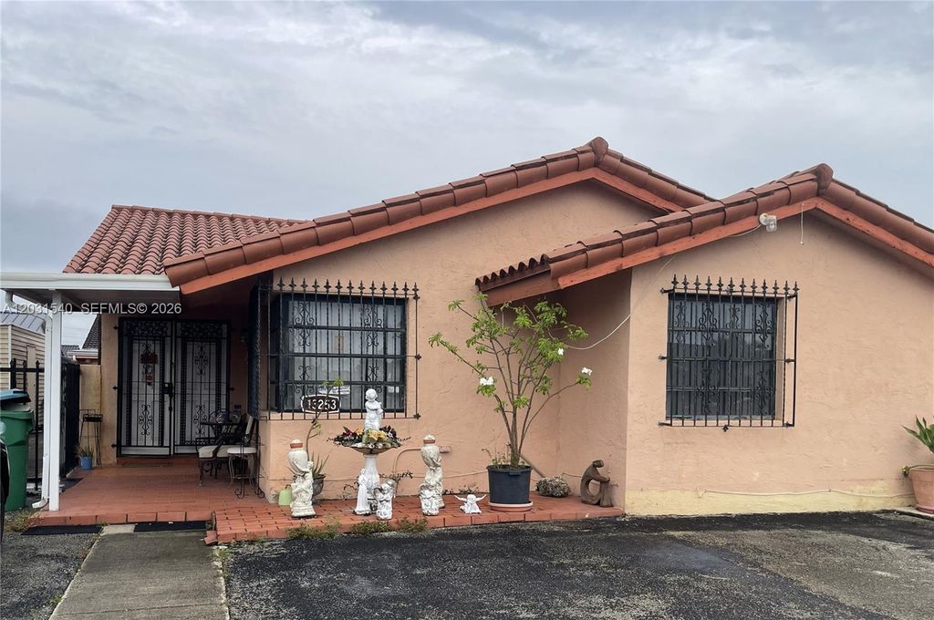 13253 SW 28th St, Miami, FL 33175