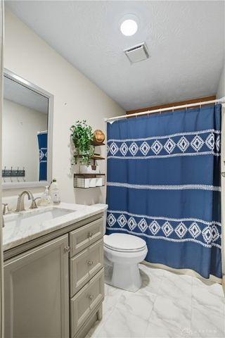 285 Nikki Court, Franklin, OH 45005