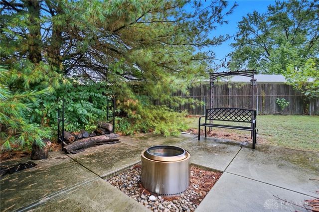 285 Nikki Court, Franklin, OH 45005