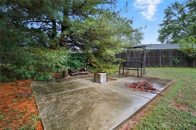 285 Nikki Court, Franklin, OH 45005