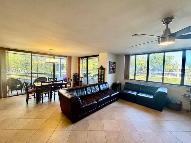 1480 Sheridan St 26B, Hollywood, FL 33020