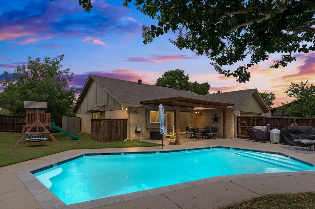 4000 Churchill Drive, Flower Mound, TX 75028