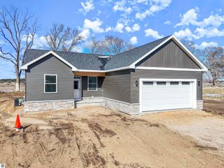 1144 Magnolia Drive, Traverse City, MI 49696