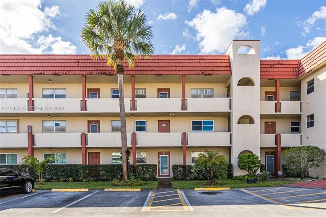 2831 Sunrise Lakes Drive E 204, Sunrise, FL 33322