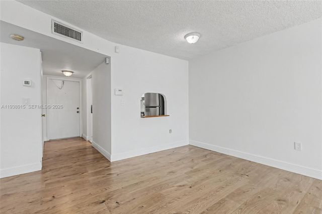 2831 Sunrise Lakes Drive E 204, Sunrise, FL 33322