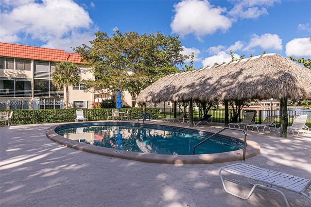 2831 Sunrise Lakes Drive E 204, Sunrise, FL 33322